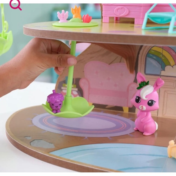 KidKraft Lil Green World Wooden Market Treehouse Play Set with 26 Accessories - Picture 4 of 10